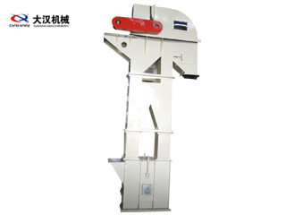 牽引構件是鍛造環鏈，輸送量可達365m3/h，可提升50m
